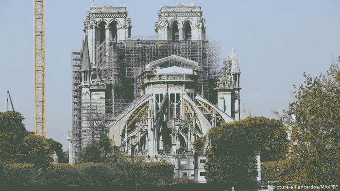 Odbudowa Notre Dame